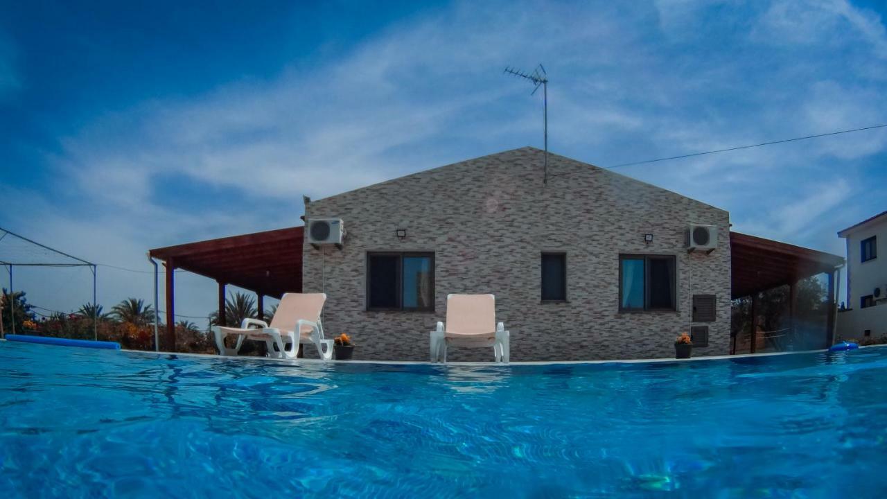 Berryrose Villa Pervolia Exterior foto