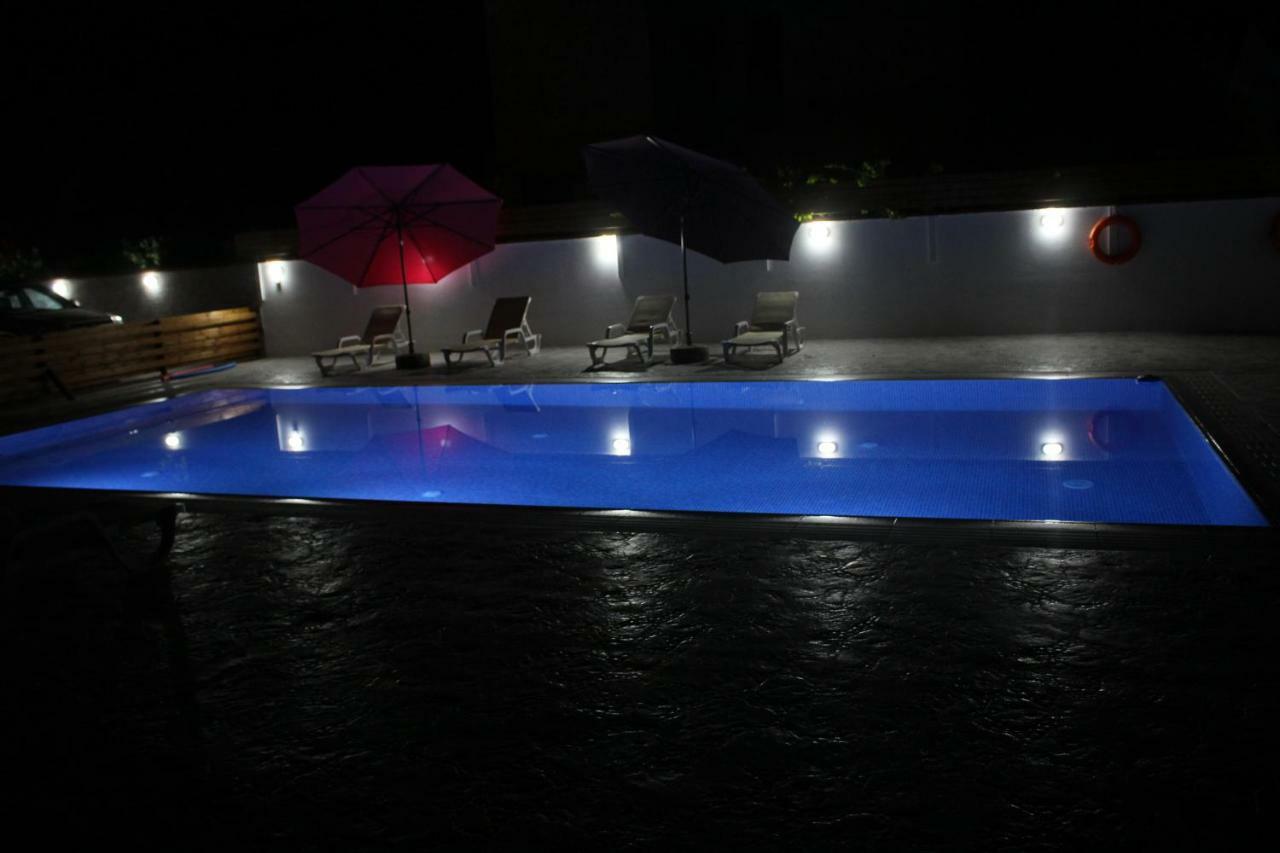 Berryrose Villa Pervolia Exterior foto