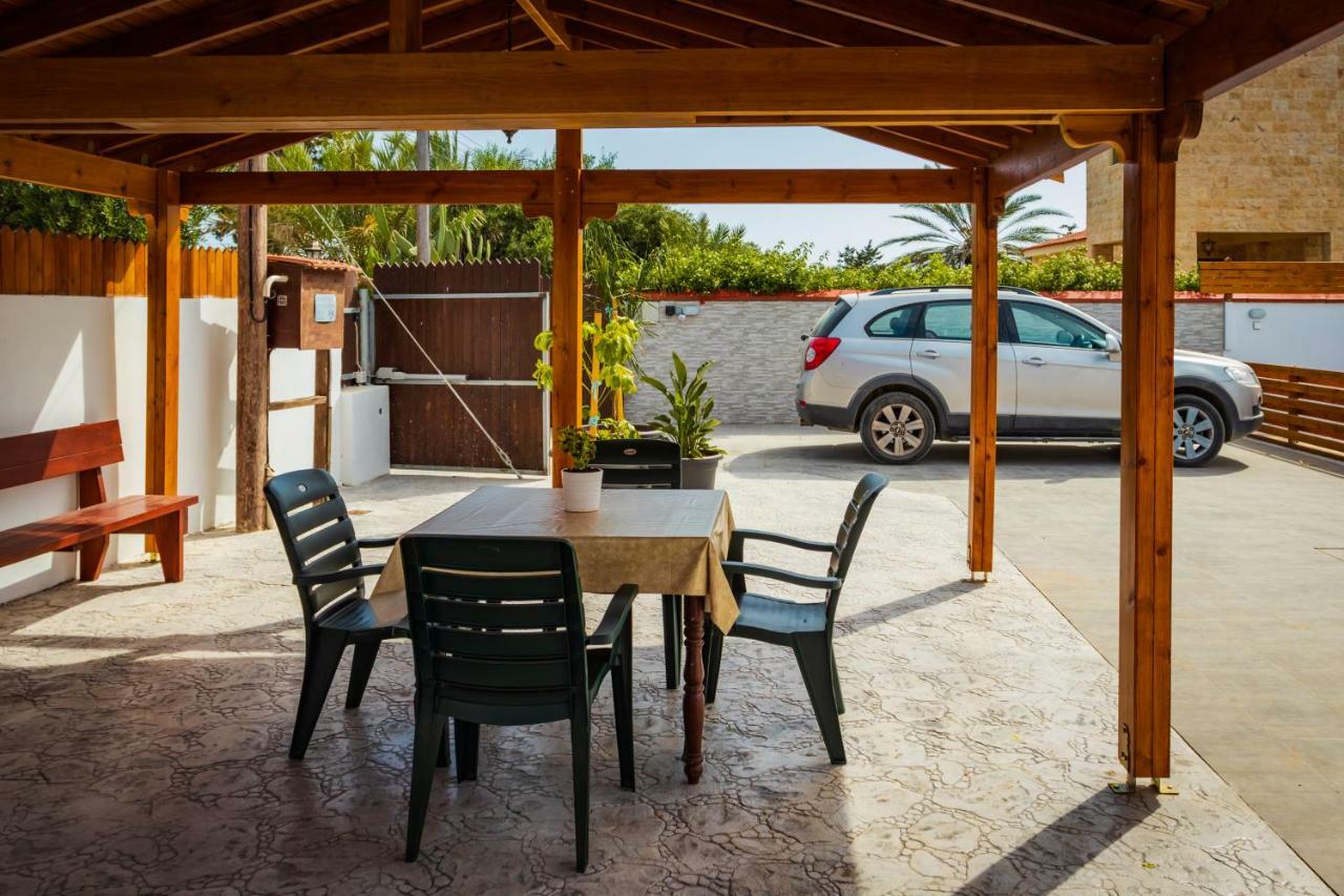 Berryrose Villa Pervolia Exterior foto
