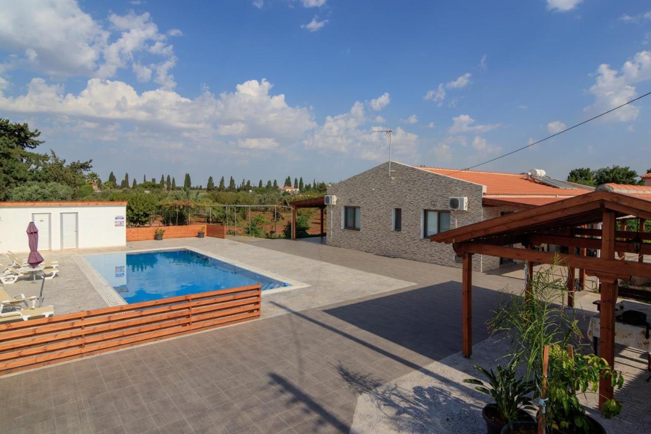 Berryrose Villa Pervolia Exterior foto